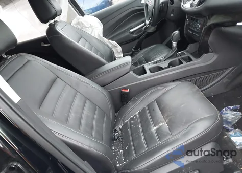 2017 Ford Escape Titanium from USA, damaged, VIN 1FMCU9JD5HUE03852